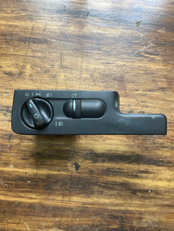 VW B3/B4 Passat Headlight Switch
