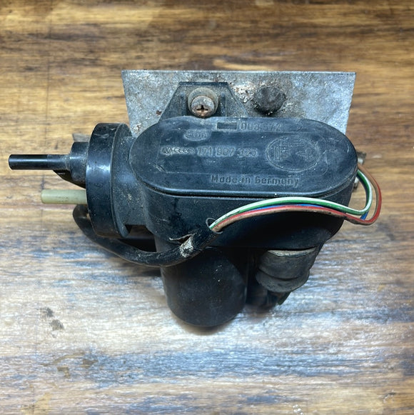 VW MK2 Cruise Control Vacuum Pump